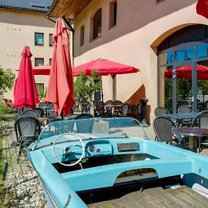 https://best-hotel-annecy.hotels-rhonealpes.com