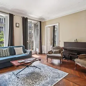 https://luxueux-appartement-parisien.fr-paris.fr